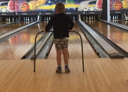 Kids can bowl for free all summer long. We tell you how!