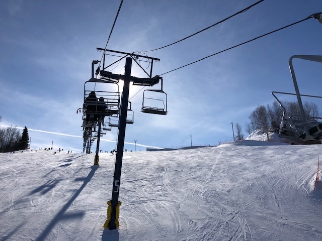 Beginner Skiing at Rabbit Hill Snow Resort