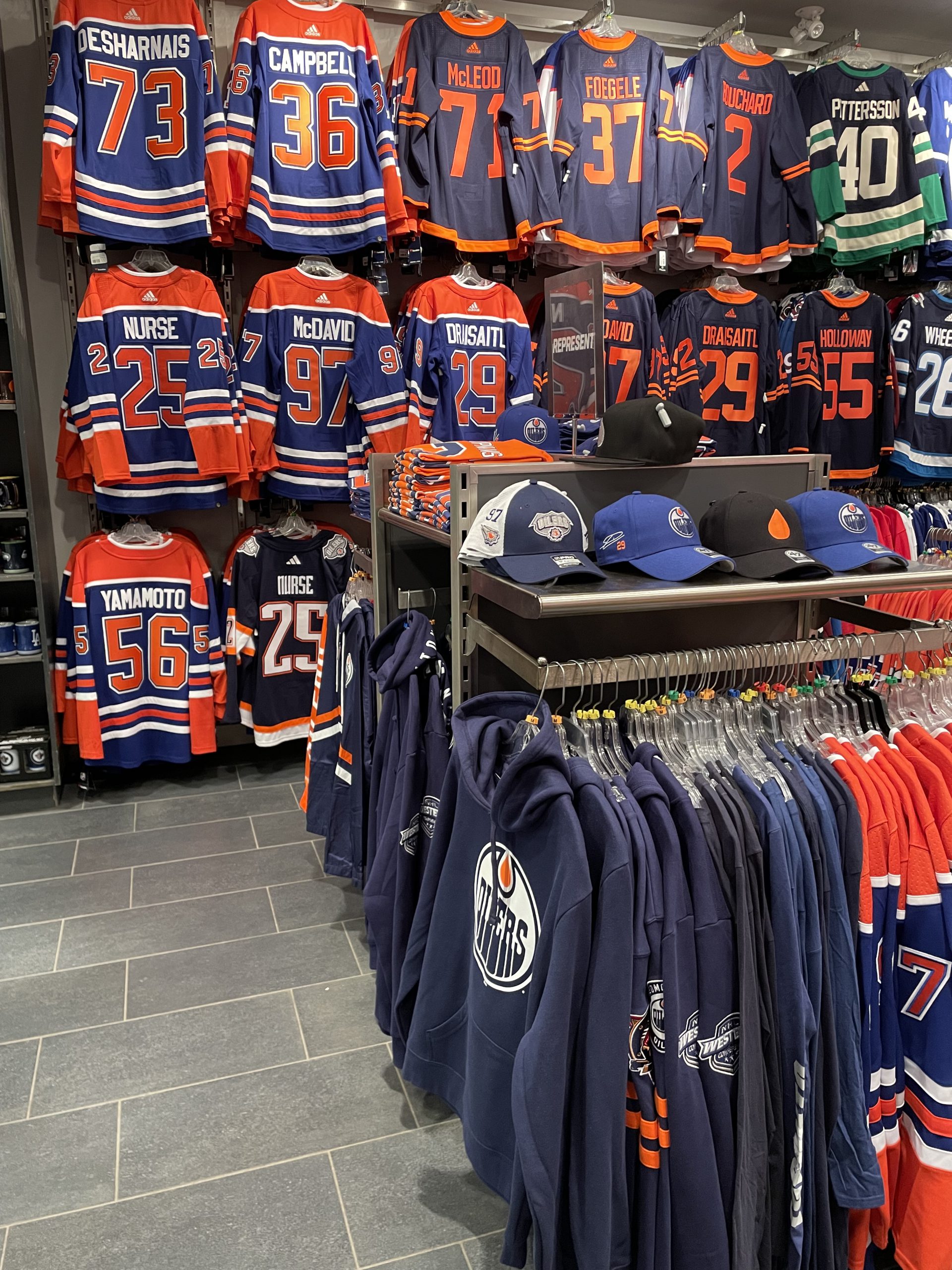 Where to Find Cheap Oilers Jerseys & Shirts