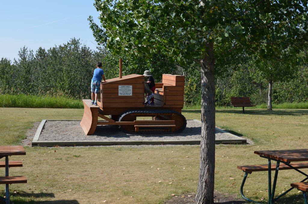 Discovery Wildlife Park Playground - Dozer